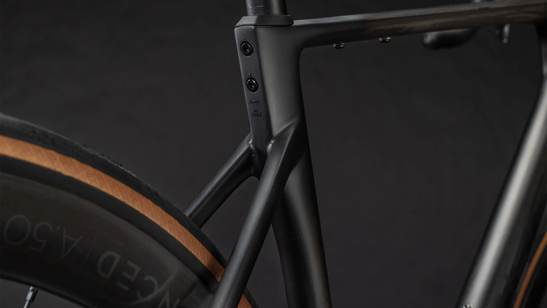 Cube Attain C:62 SLT carbon´n´coalchrome 2026 - Image 6