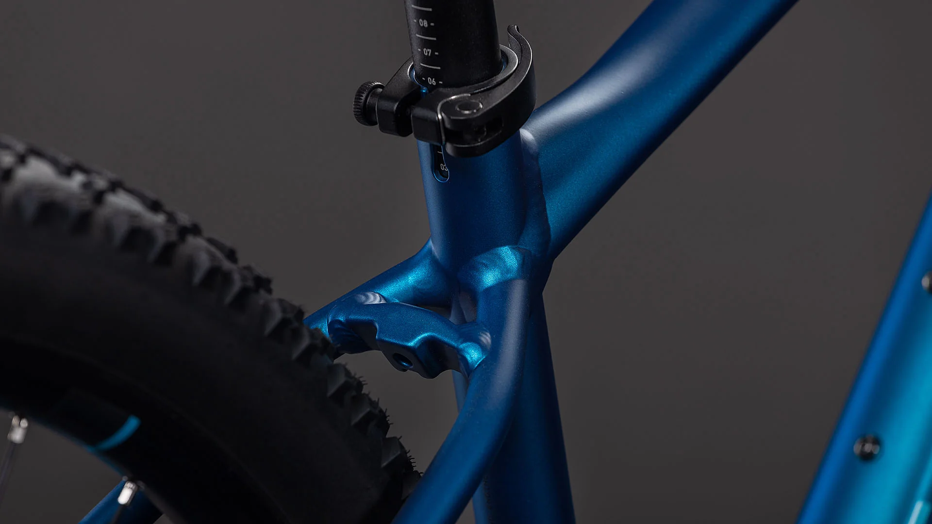 Cube Attention Pro electricblue´n´blue 2026 - Image 3