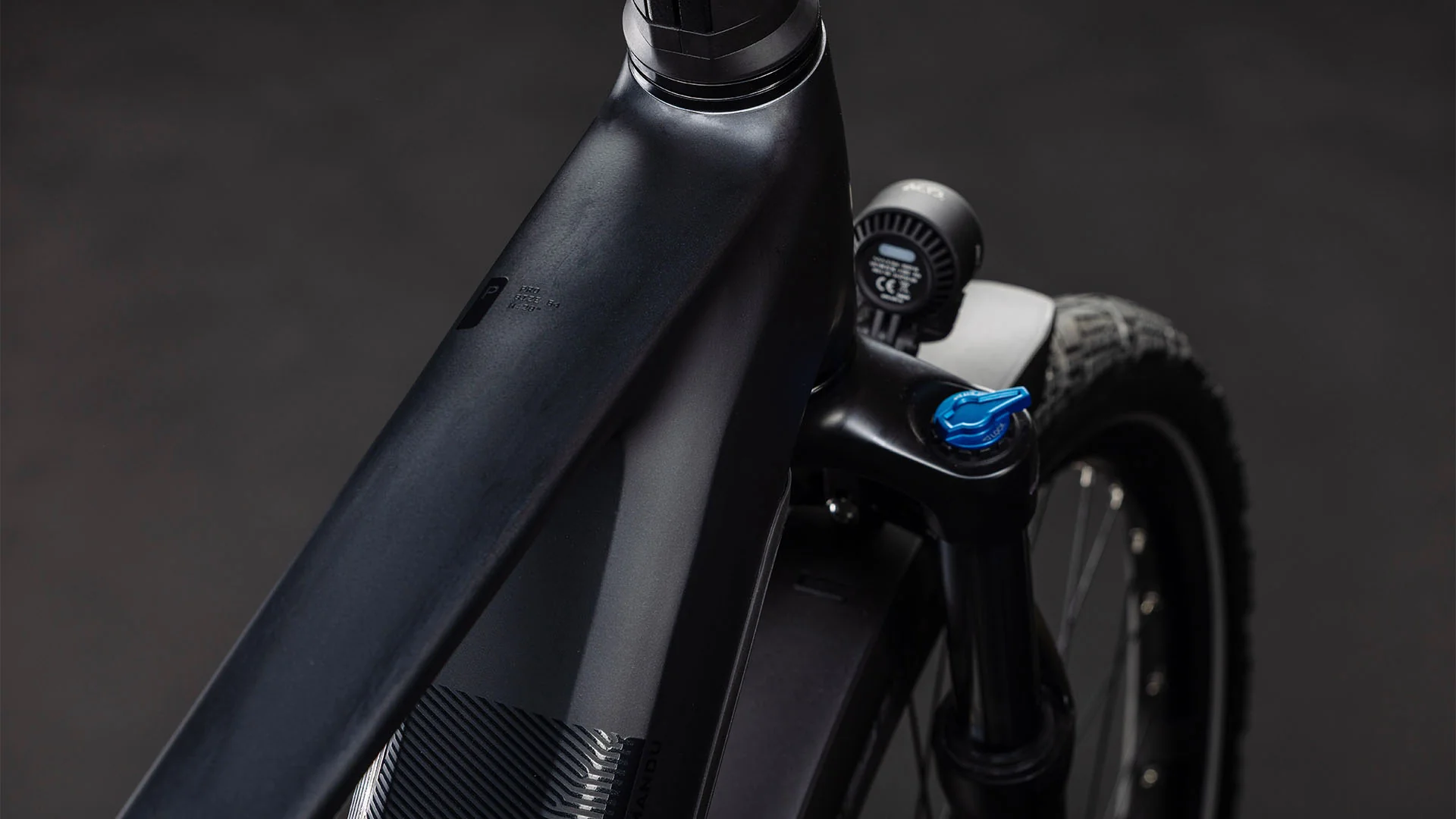 Cube Kathmandu Hybrid Pro 800 coal´n´black 2026 - Image 3