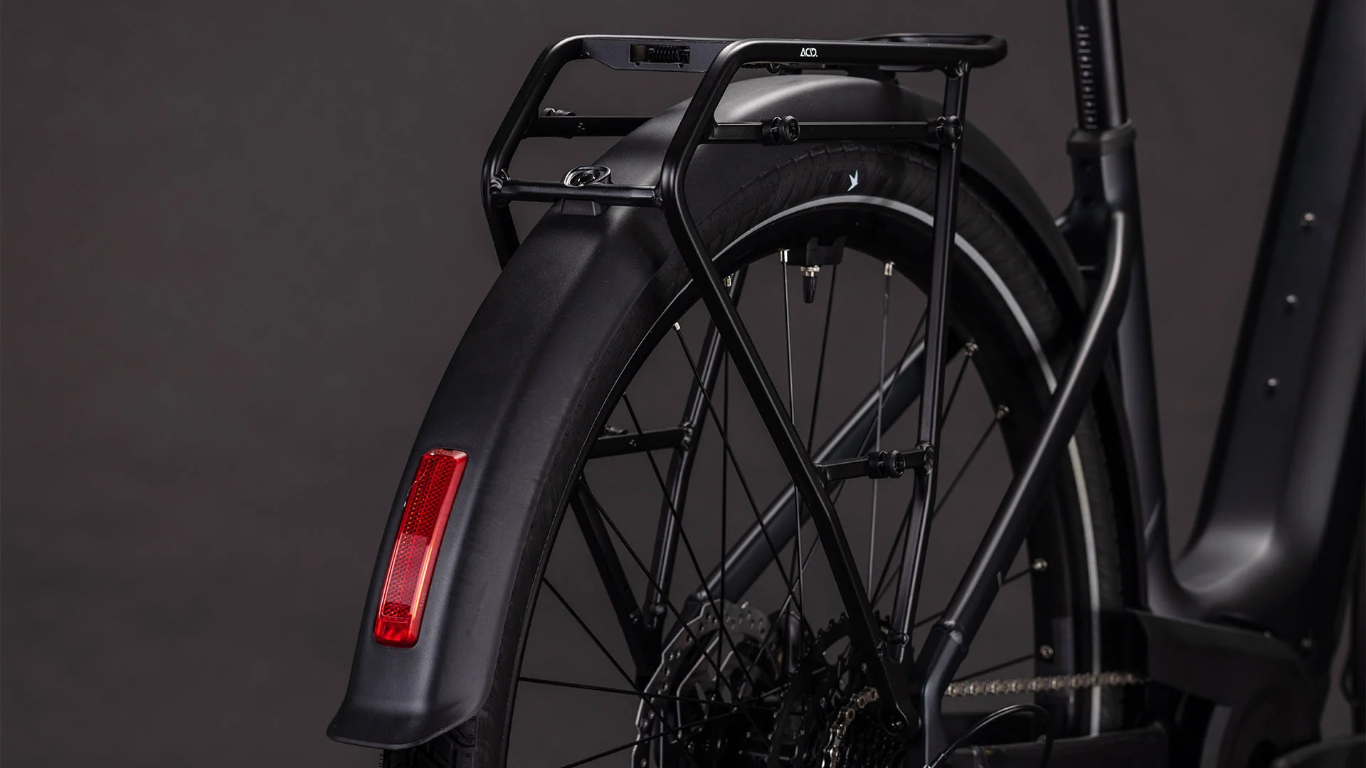 Cube Touring Hybrid ONE 600 coal´n´chrome Easy Entry 2026 - Image 4